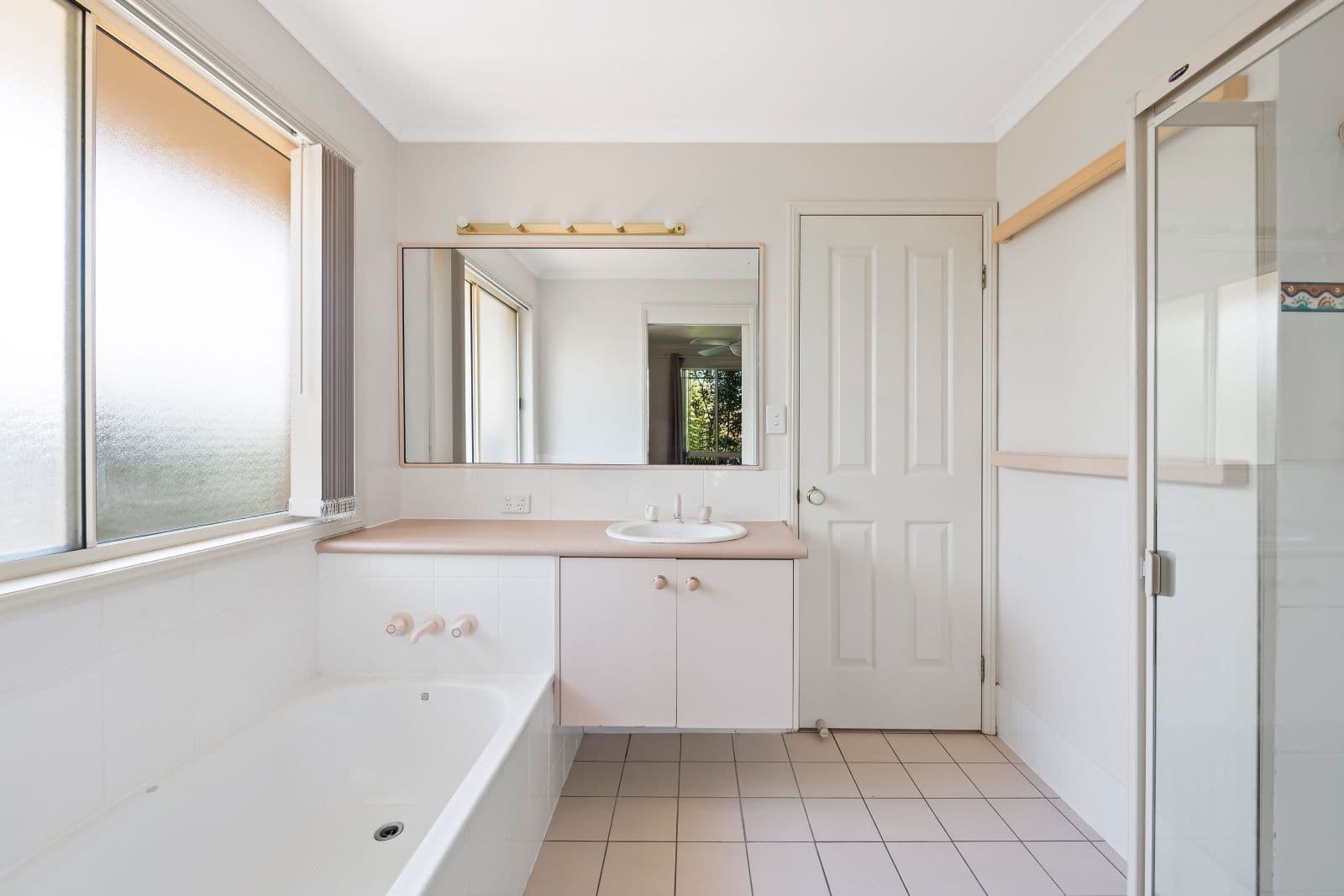 6 Freesia Close, Currimundi QLD 4551, Currimundi - Thumbnail 5