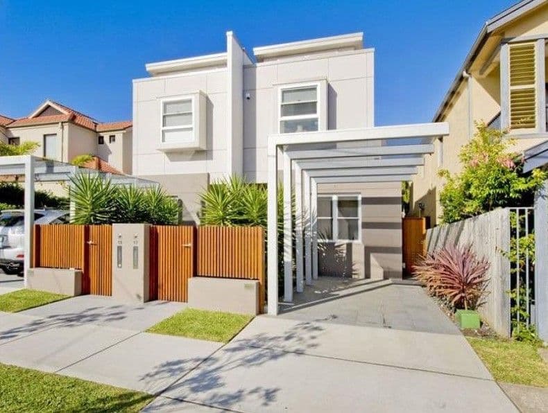 17 Owen Street, North Bondi - Image 1