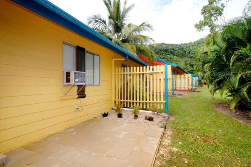 28 Island Drive, CANNONVALE QLD 4802, Cannonvale - Image 1