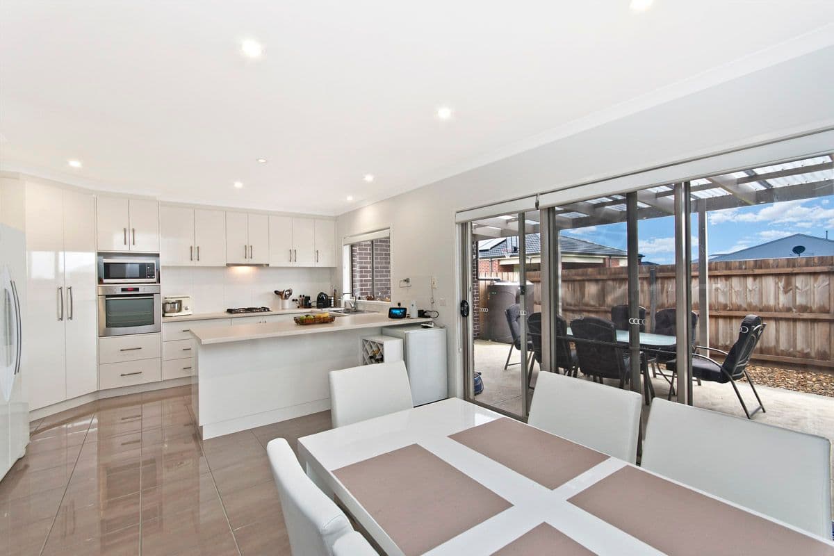 14 Martin Place, WARRNAMBOOL VIC 3280, Warrnambool - Thumbnail 3