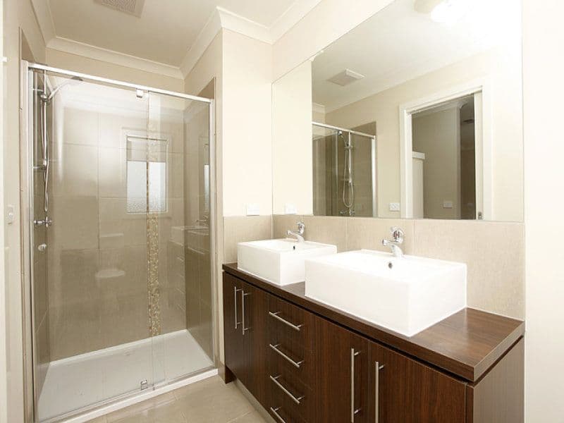 103 Featherbrook Drive, POINT COOK VIC 3030, Point Cook - Thumbnail 3