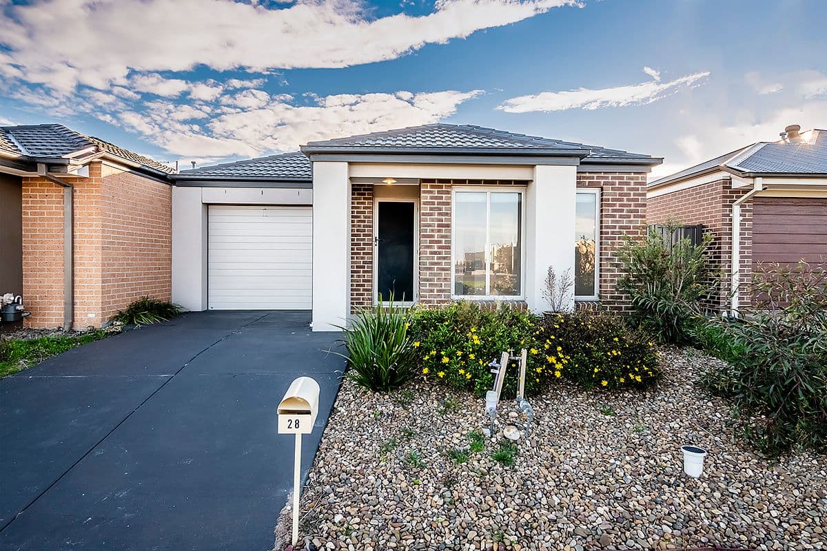 28 Parkhurst Drive, Cranbourne East VIC 3977, Cranbourne East - Image 1