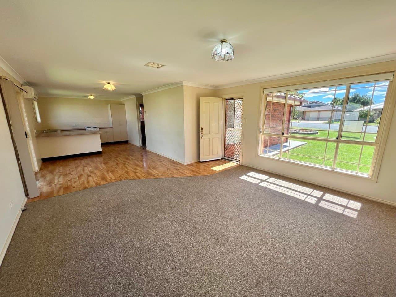 9 Flinders Street, Parkes NSW 2870, Parkes - Thumbnail 3