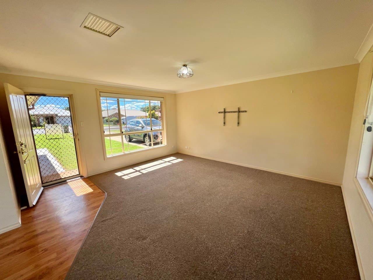 9 Flinders Street, Parkes NSW 2870, Parkes - Thumbnail 4