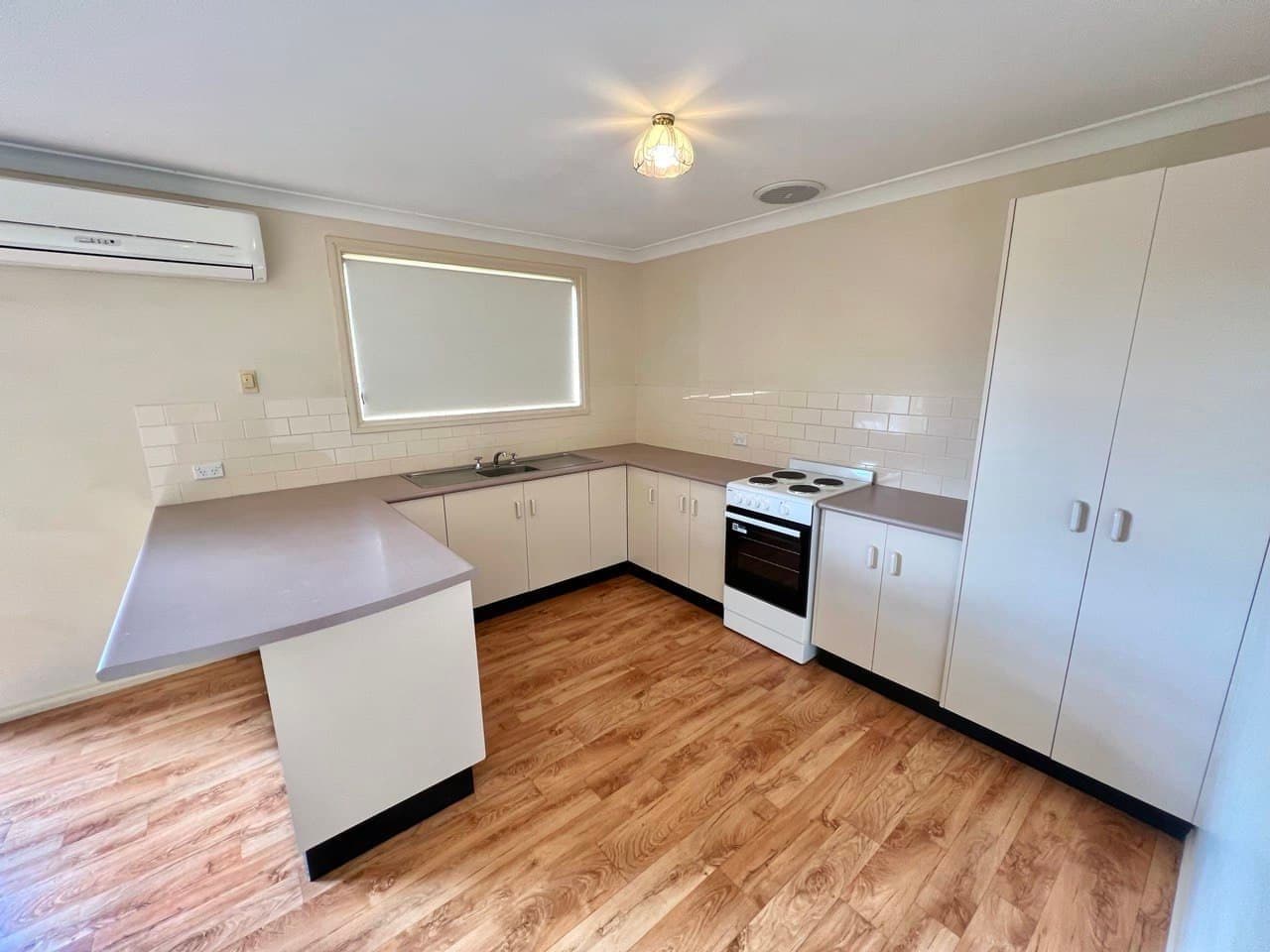 9 Flinders Street, Parkes NSW 2870, Parkes - Thumbnail 6