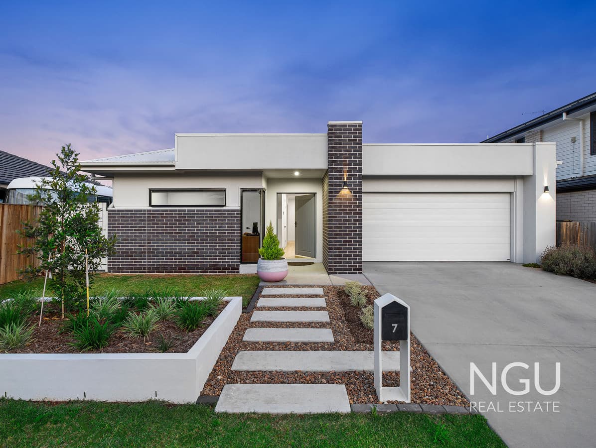 7 Zamma Street, Augustine Heights QLD 4300, Augustine Heights - Image 1