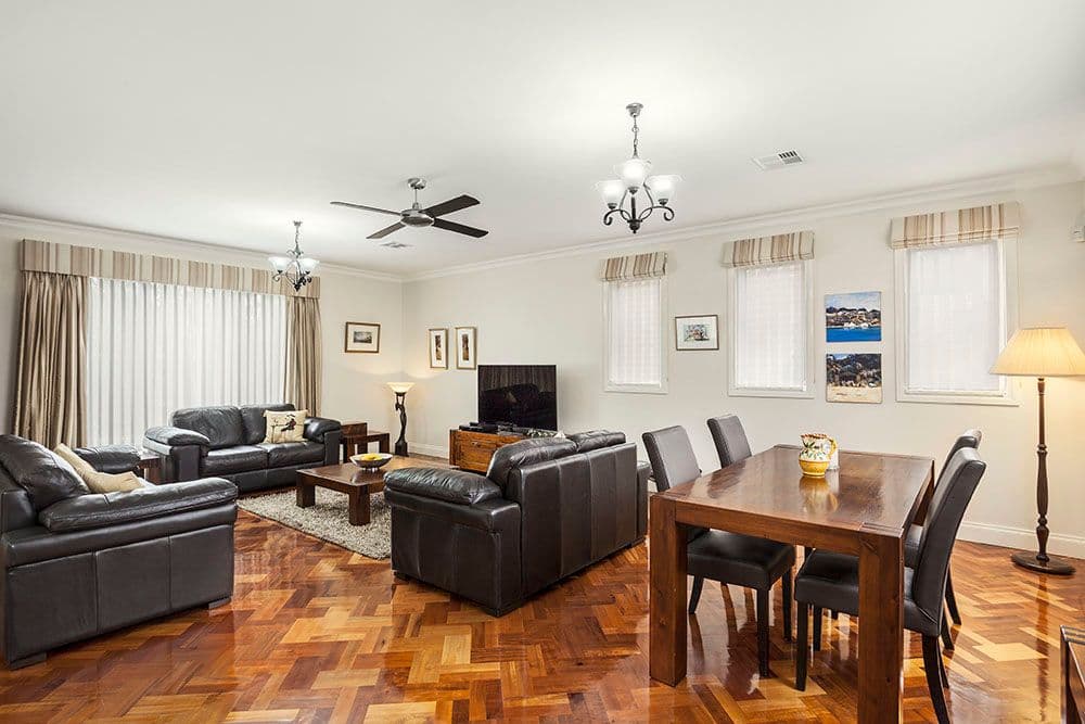 18 Talford Street, DONCASTER EAST VIC 3109, Doncaster East - Thumbnail 2