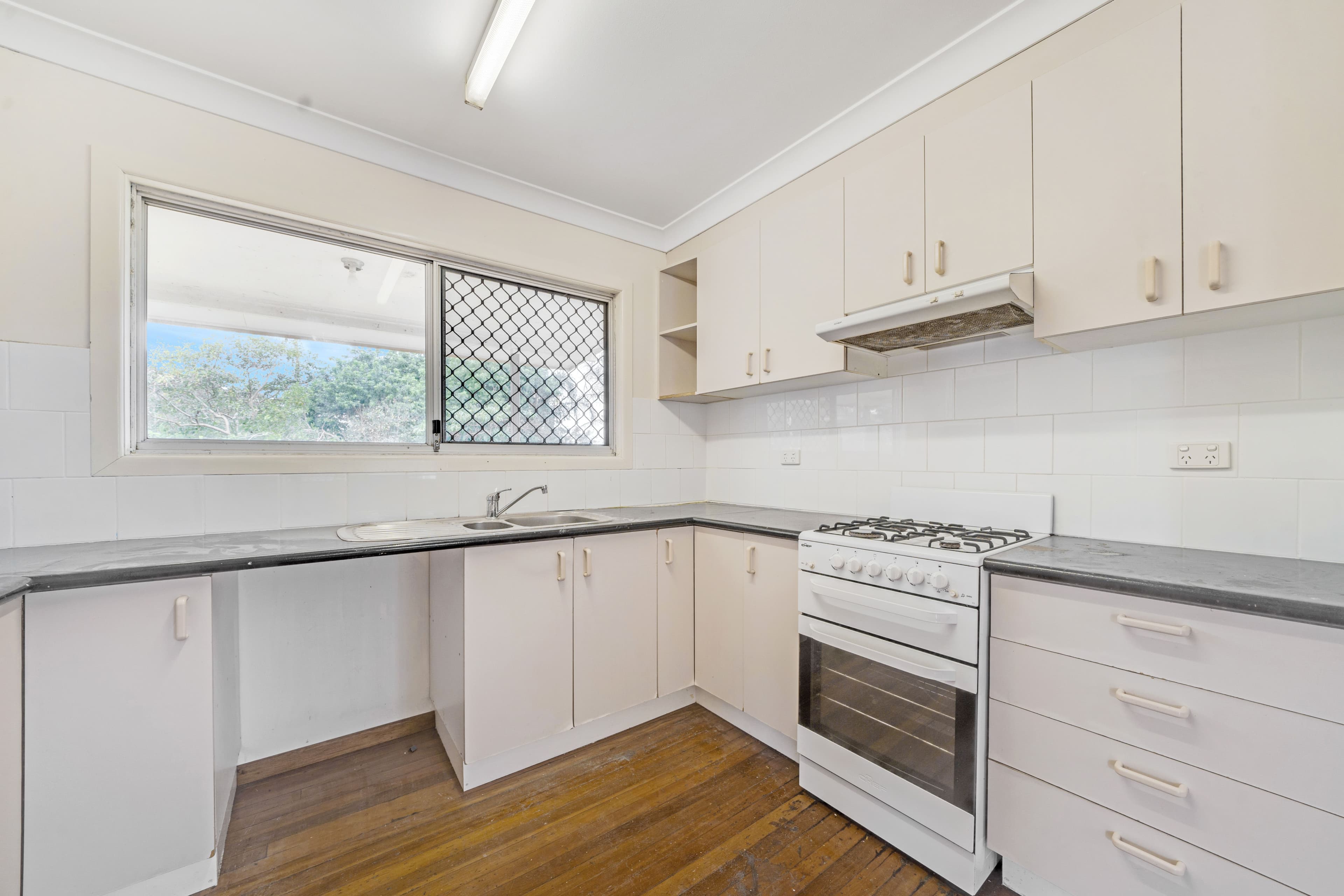 4 Attunga Street, Kingston QLD 4114, Kingston - Thumbnail 6