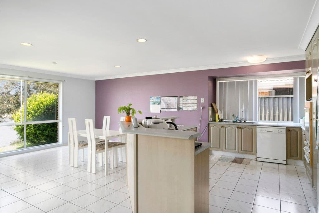 27 Wedgebill Parade, Burleigh Waters QLD 4220, Burleigh Waters - Thumbnail 4