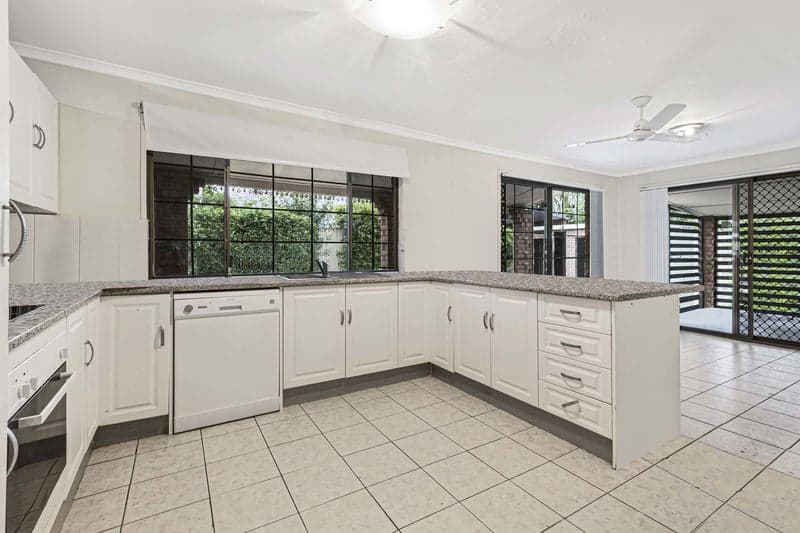 194 Francis Road, Lawnton - Thumbnail 4