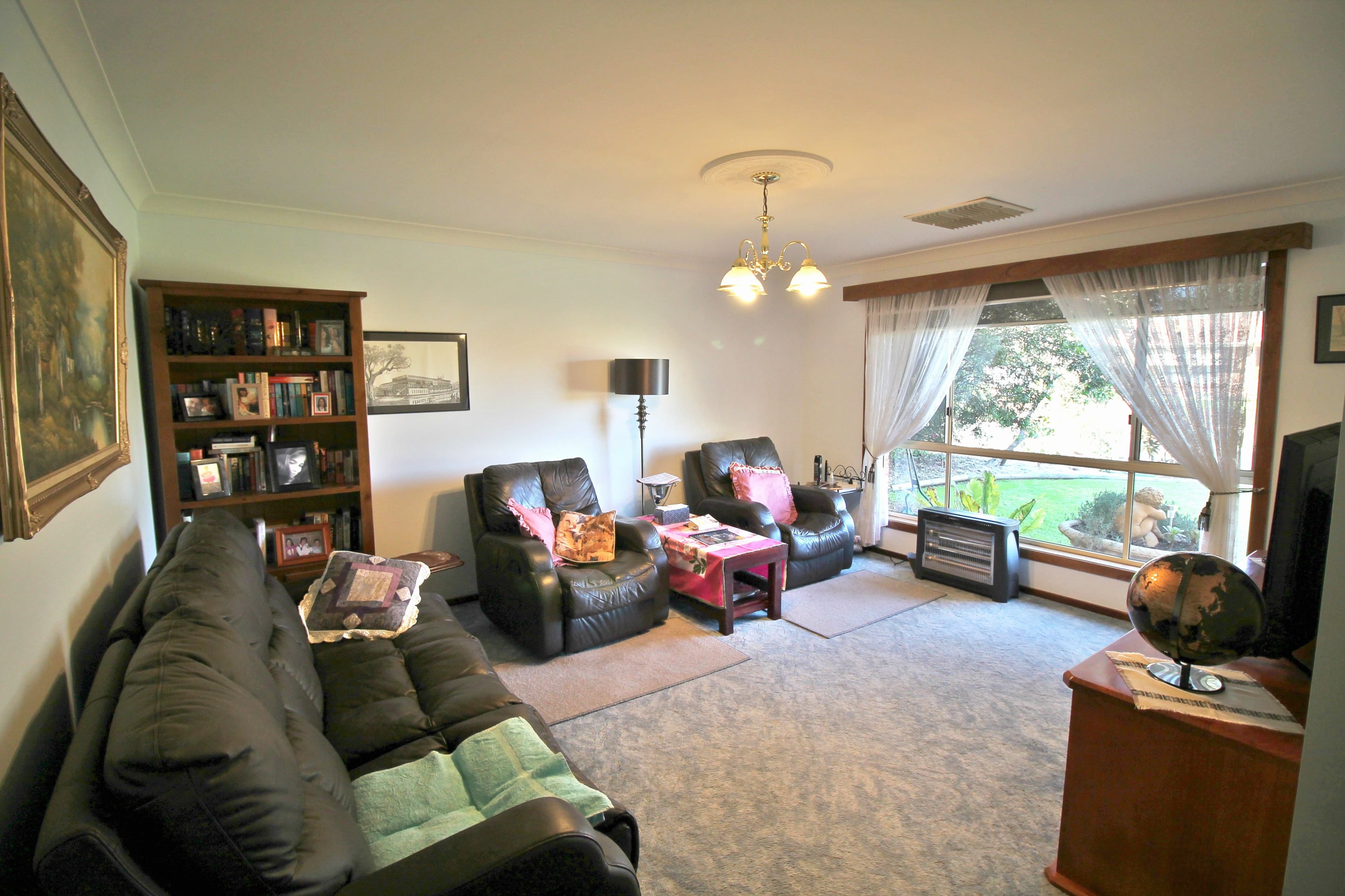 30 McNarry Place, Young NSW 2594, Young - Thumbnail 4