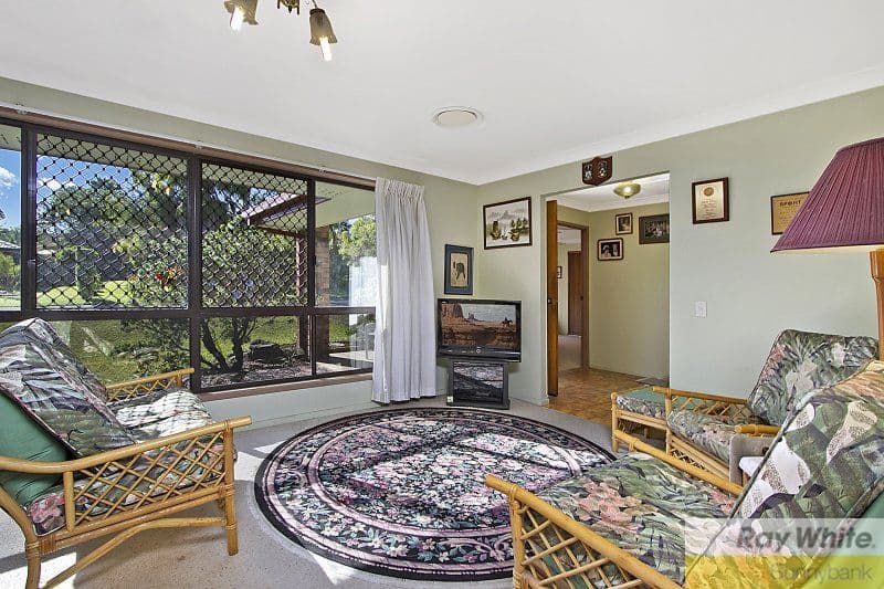 25 Statesman Crescent, SUNNYBANK HILLS QLD 4109, Sunnybank Hills - Thumbnail 2