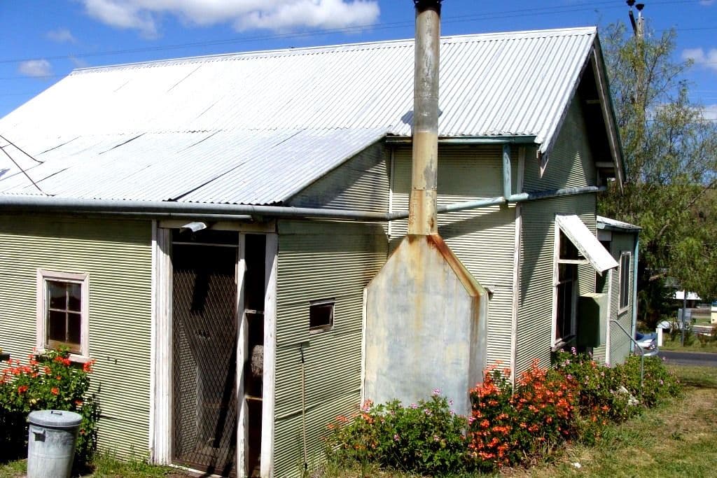 30 Learmonth Street, Willow Tree - Thumbnail 2