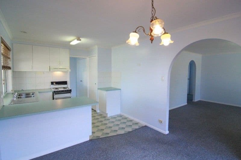 16 Reisling Court, WILSONTON HEIGHTS QLD 4350, Wilsonton Heights - Thumbnail 5