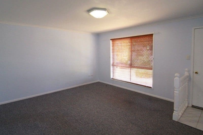 16 Reisling Court, WILSONTON HEIGHTS QLD 4350, Wilsonton Heights - Thumbnail 8