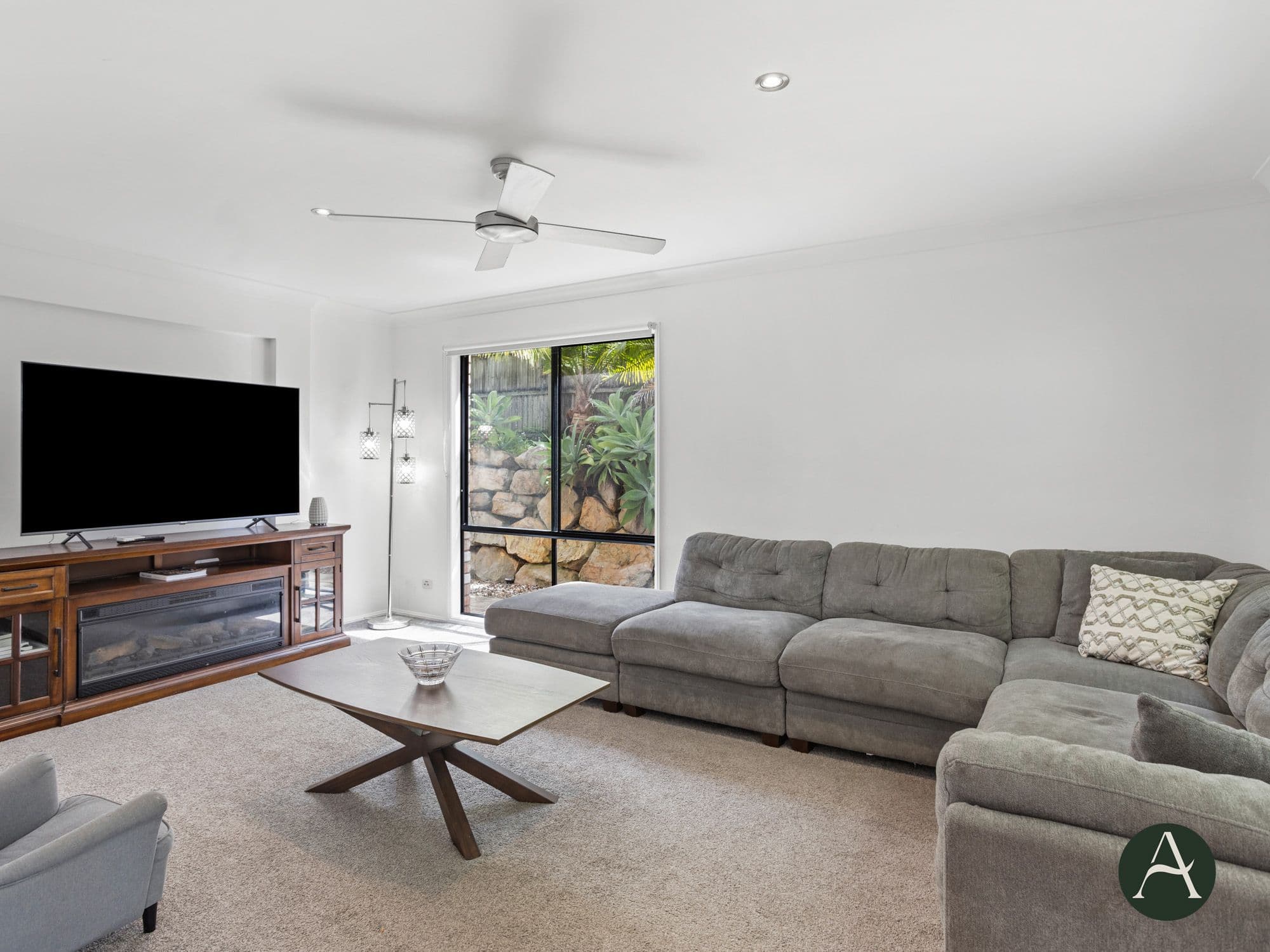 26 Tandanus Court, Oxenford QLD 4210, Oxenford - Thumbnail 8