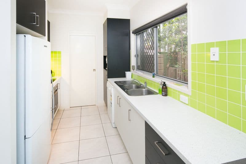 4 Moore Street, Victoria Point QLD 4165, Victoria Point - Thumbnail 3