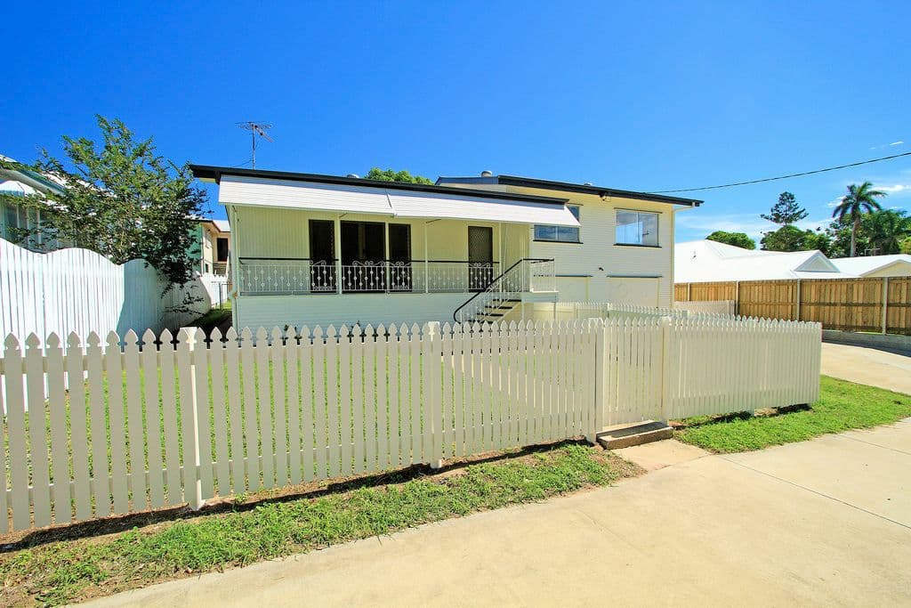 206 Upper Dawson Road, The Range QLD 4700, The Range - Thumbnail 2