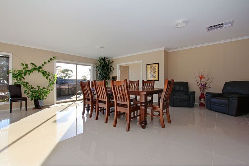 3 Crestwood Drive, ROSEBUD VIC 3939, Rosebud - Thumbnail 6