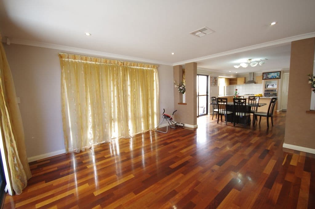 11 Rosemary Avenue, Darch WA 6065, Darch - Thumbnail 5