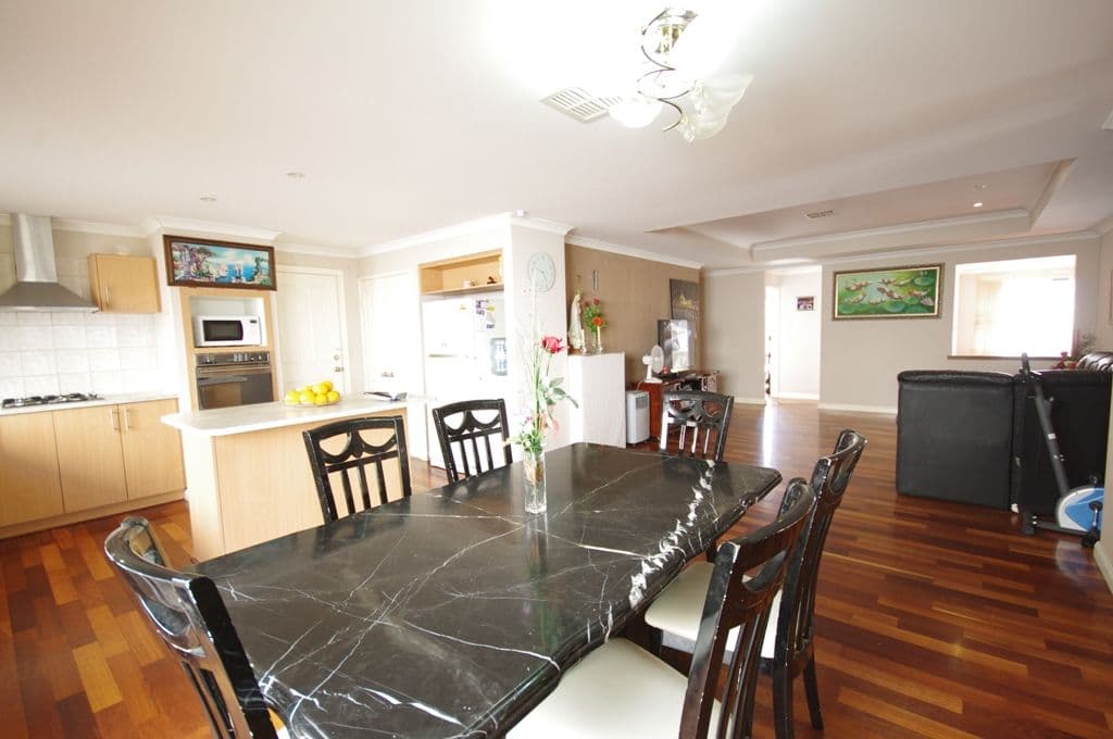 11 Rosemary Avenue, Darch WA 6065, Darch - Thumbnail 6