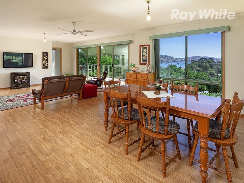 35 Craig Drive, BELLBRIDGE VIC 3691, Bellbridge - Thumbnail 4