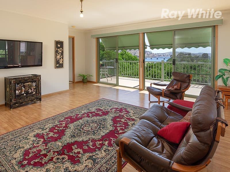 35 Craig Drive, BELLBRIDGE VIC 3691, Bellbridge - Thumbnail 8