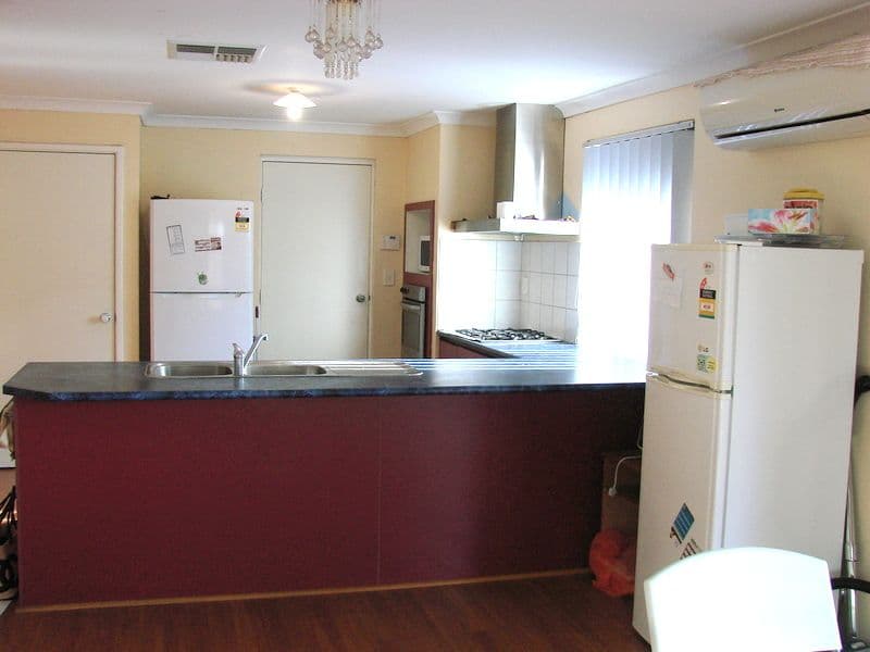 17 Osten Drive, LANGFORD WA 6147, Langford - Thumbnail 2