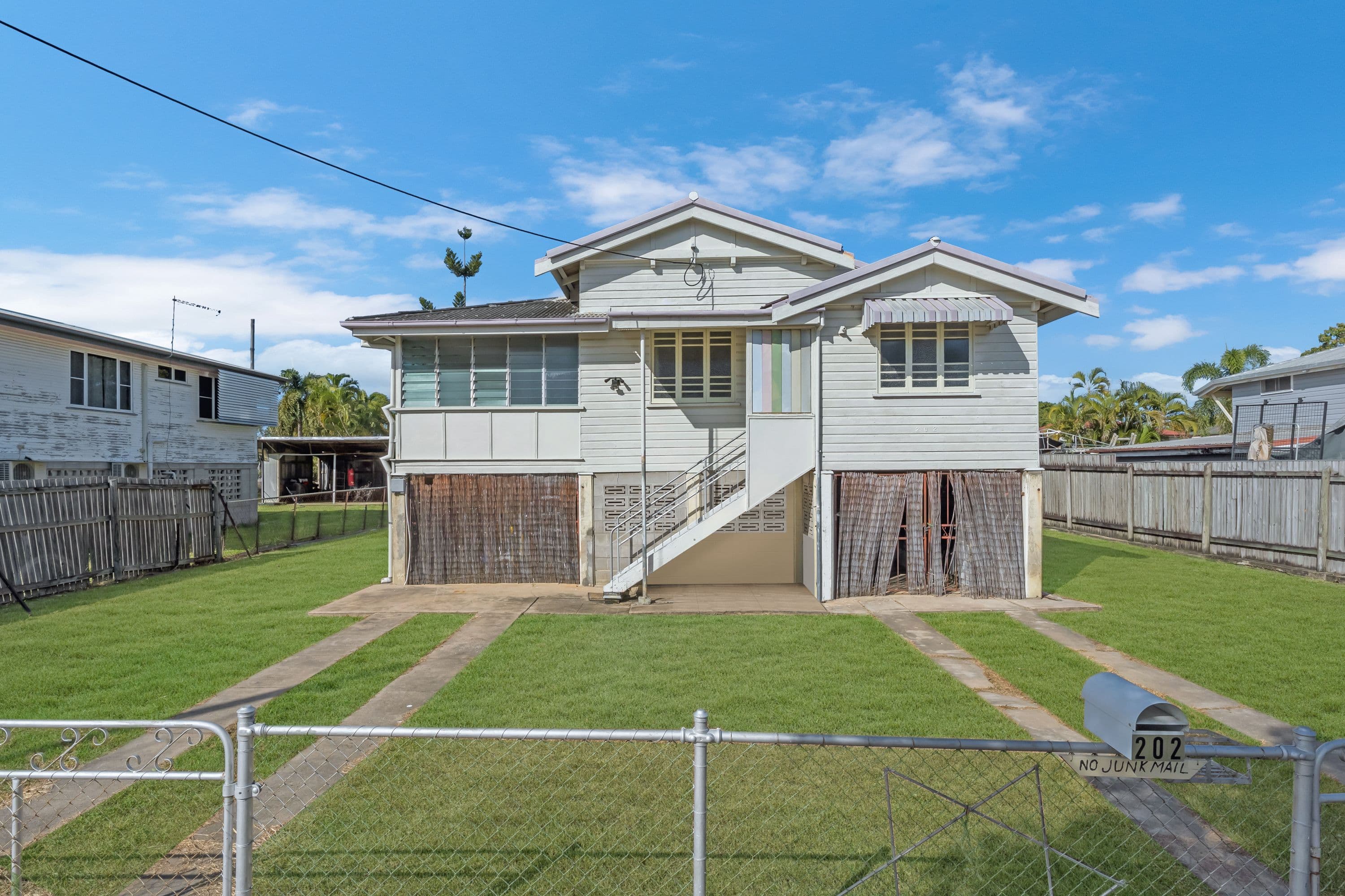 202 Bayswater Road, Currajong QLD 4812, Currajong - Image 1