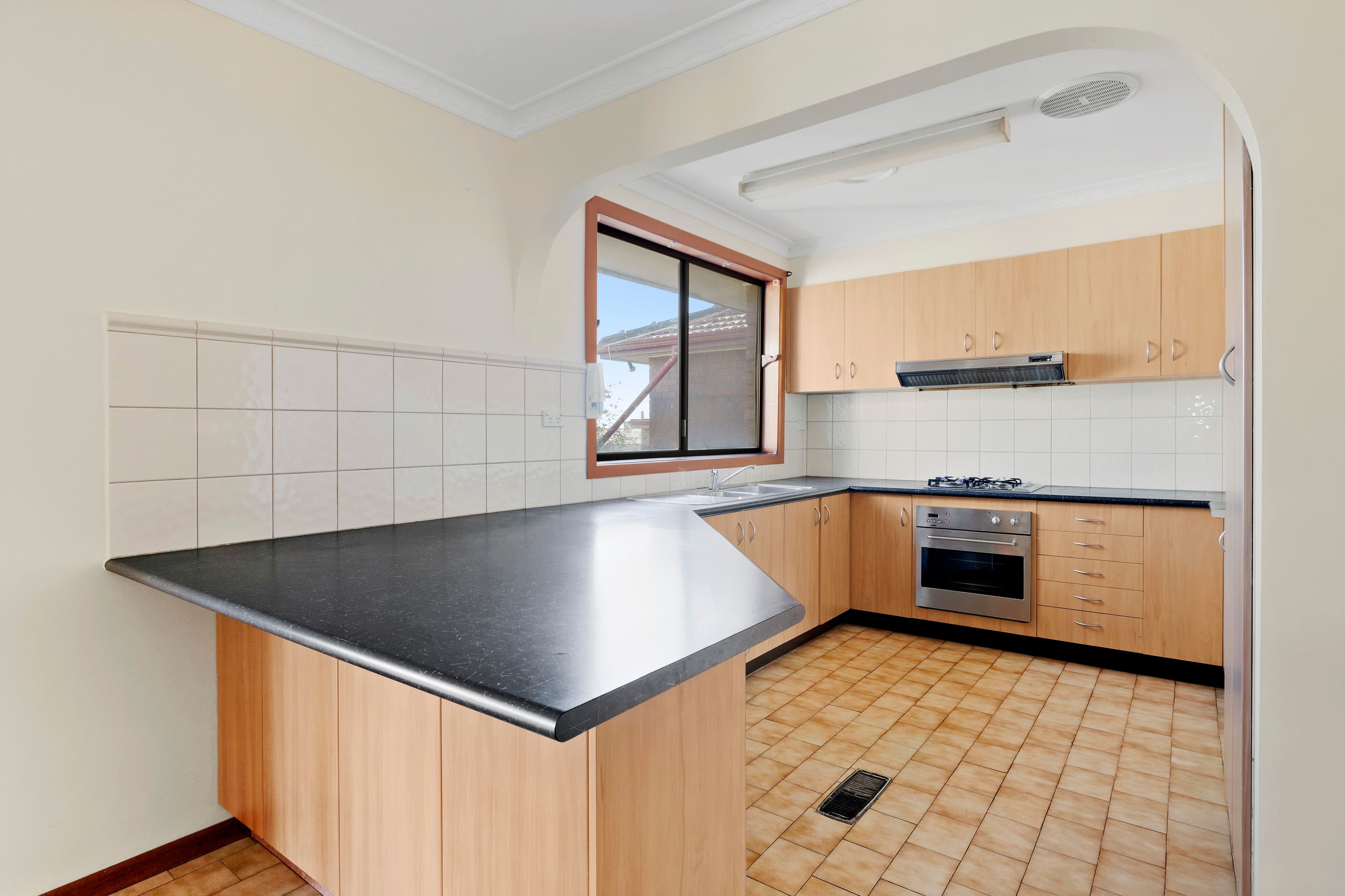 19 Lockwood Grove, Thomastown VIC 3074, Thomastown - Thumbnail 2