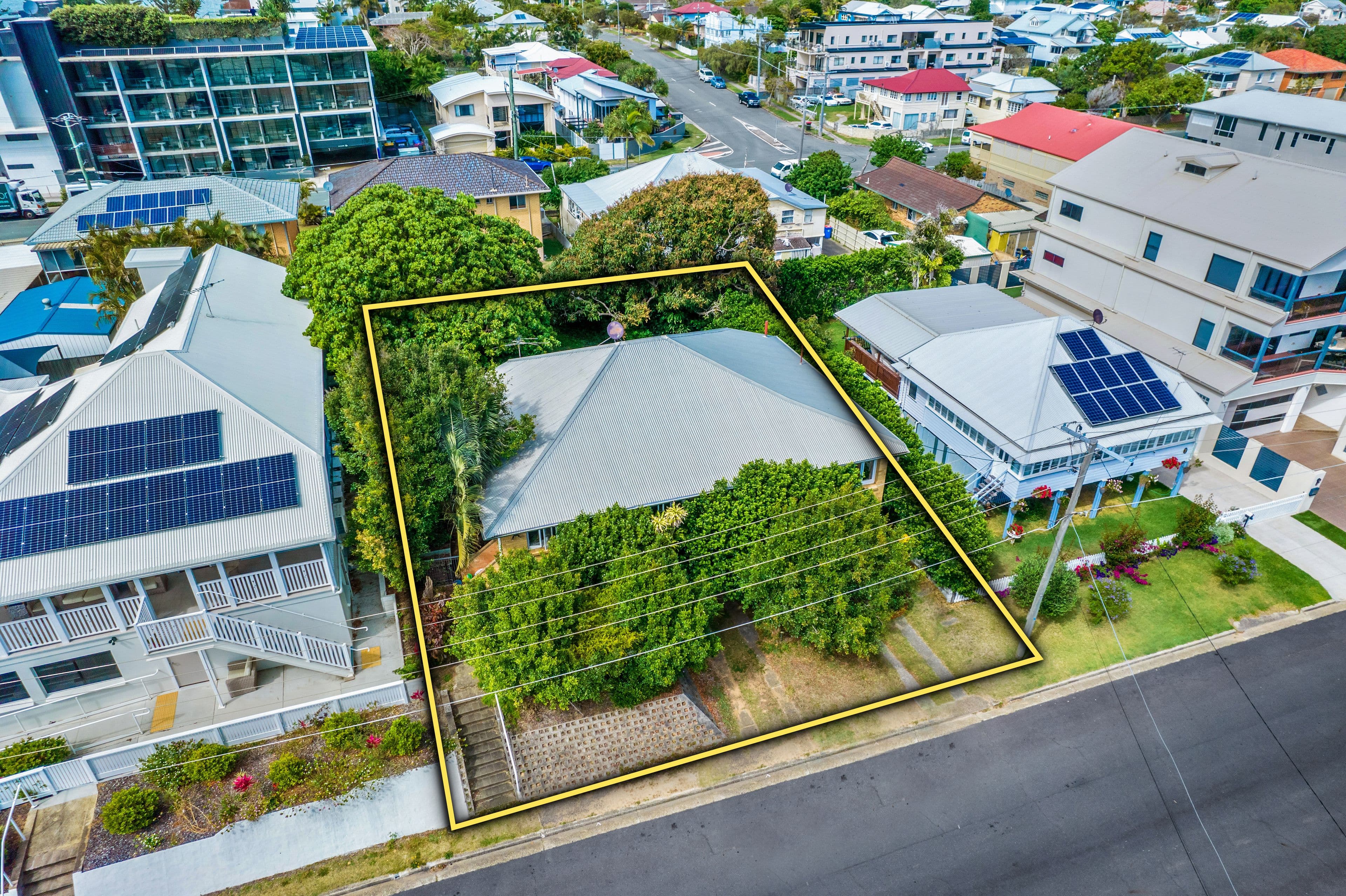 5 Robertson Avenue, Margate QLD 4019, Margate - Thumbnail 2