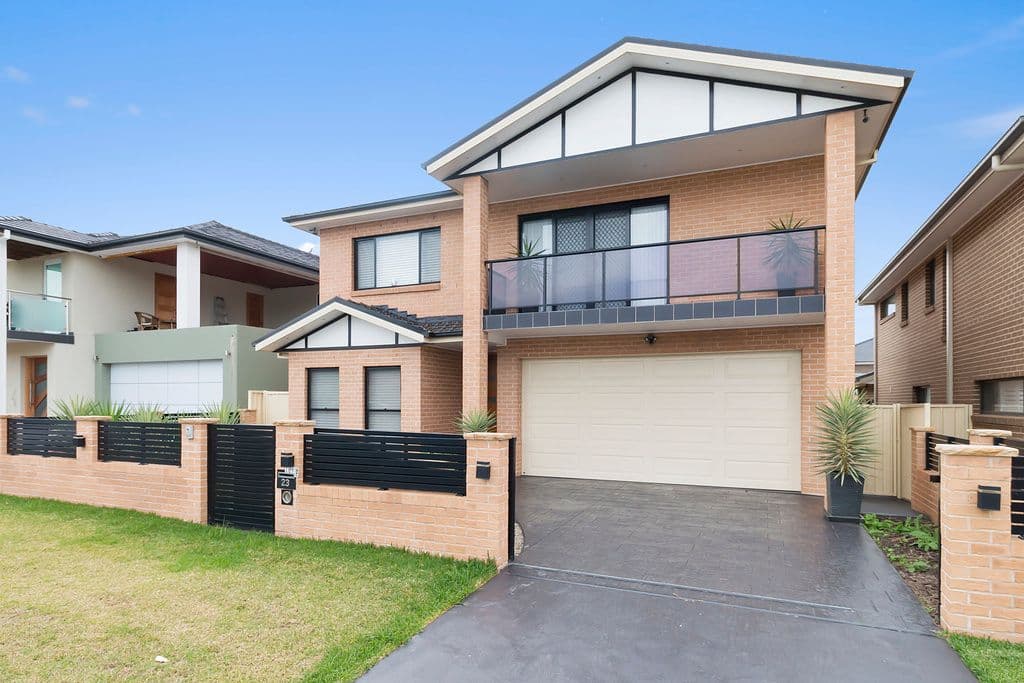 23 Bryant Avenue, Middleton Grange - Image 1