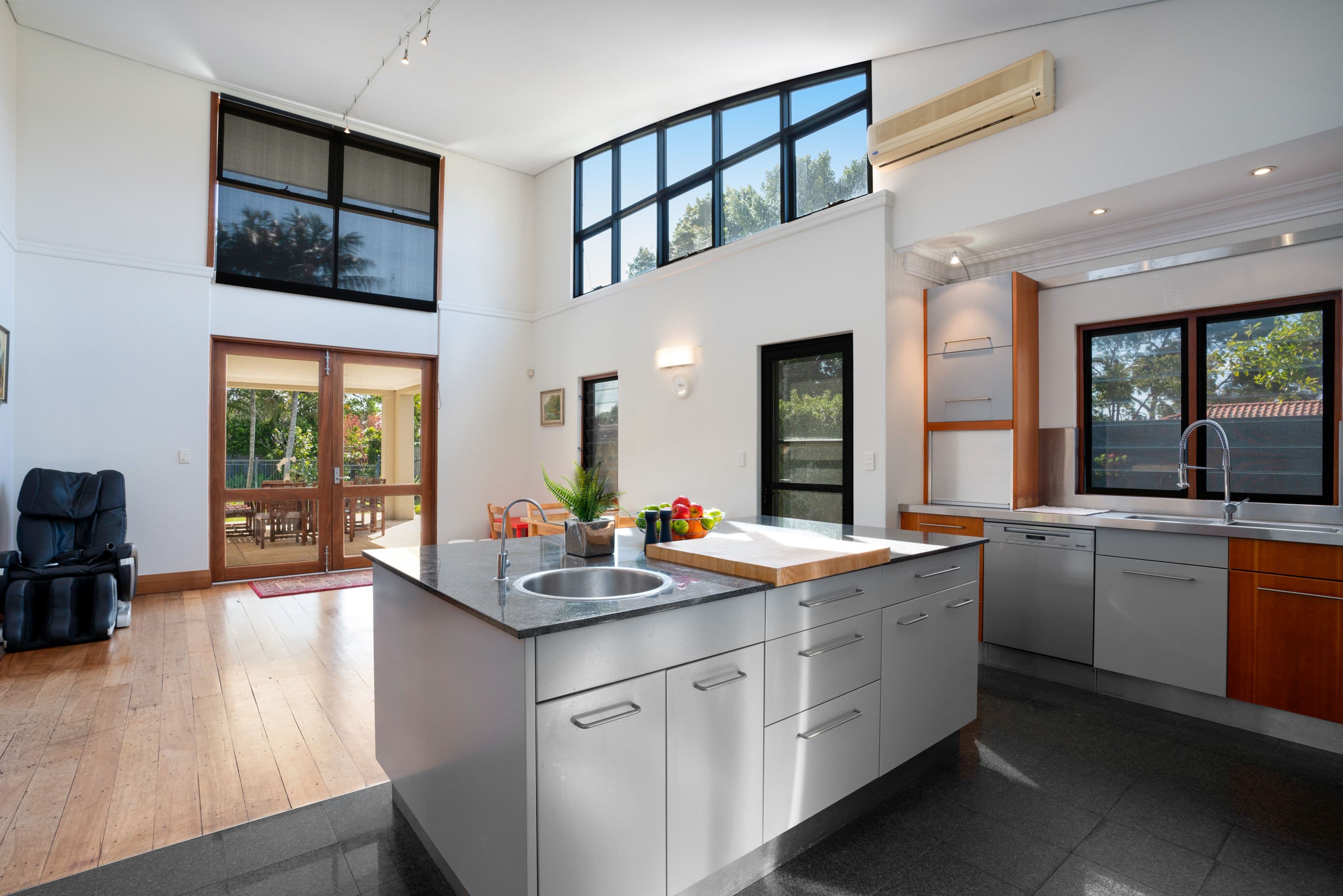 31 Martin Avenue, Nedlands WA 6009, Nedlands - Thumbnail 4