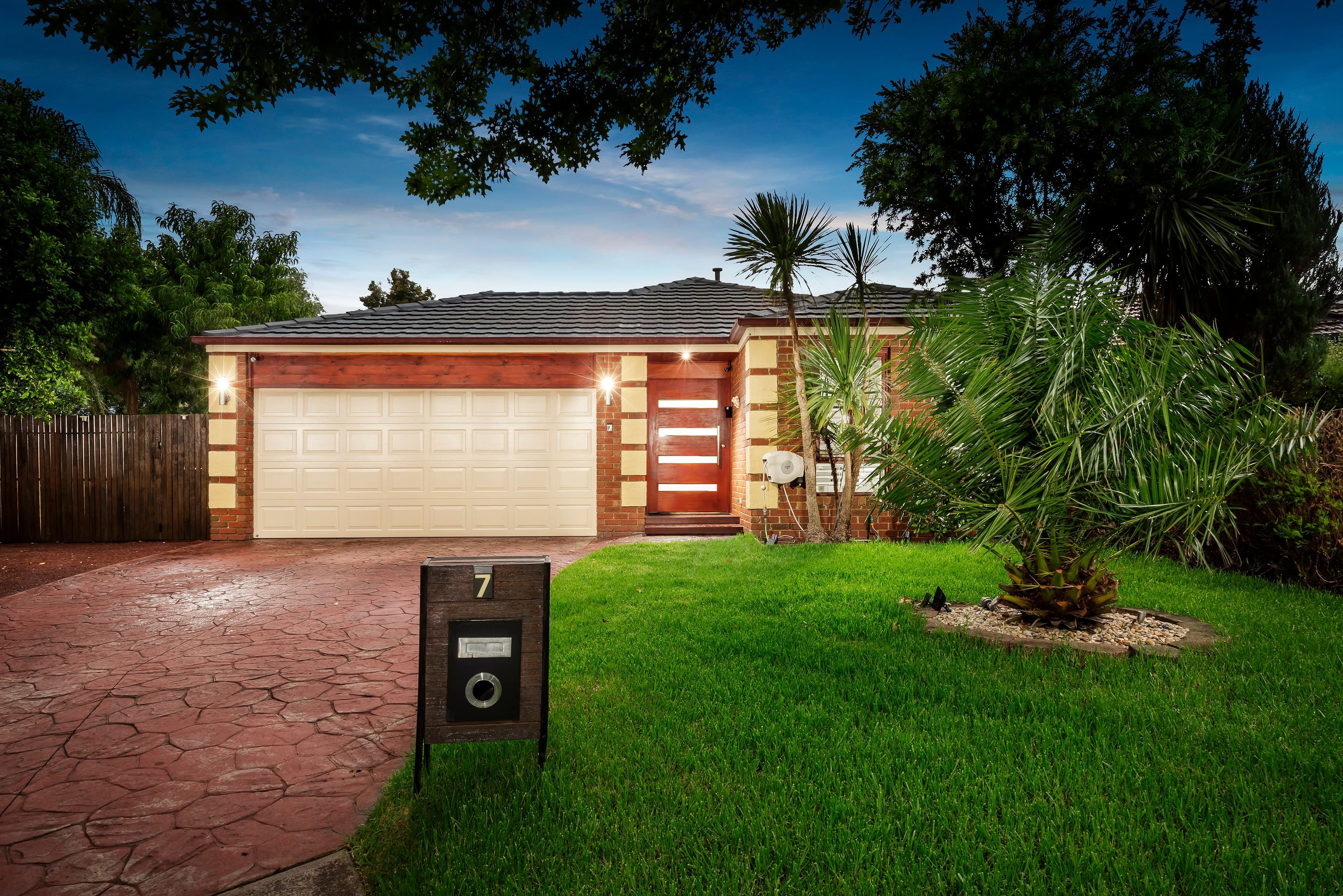 7 Hampden Court, Rowville VIC 3178, Rowville - Image 1