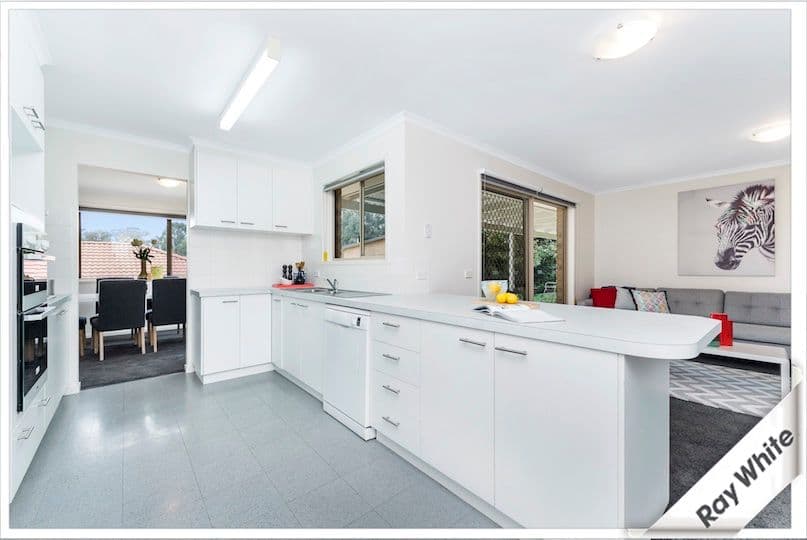 6 Darmody Place, Jerrabomberra - Thumbnail 5