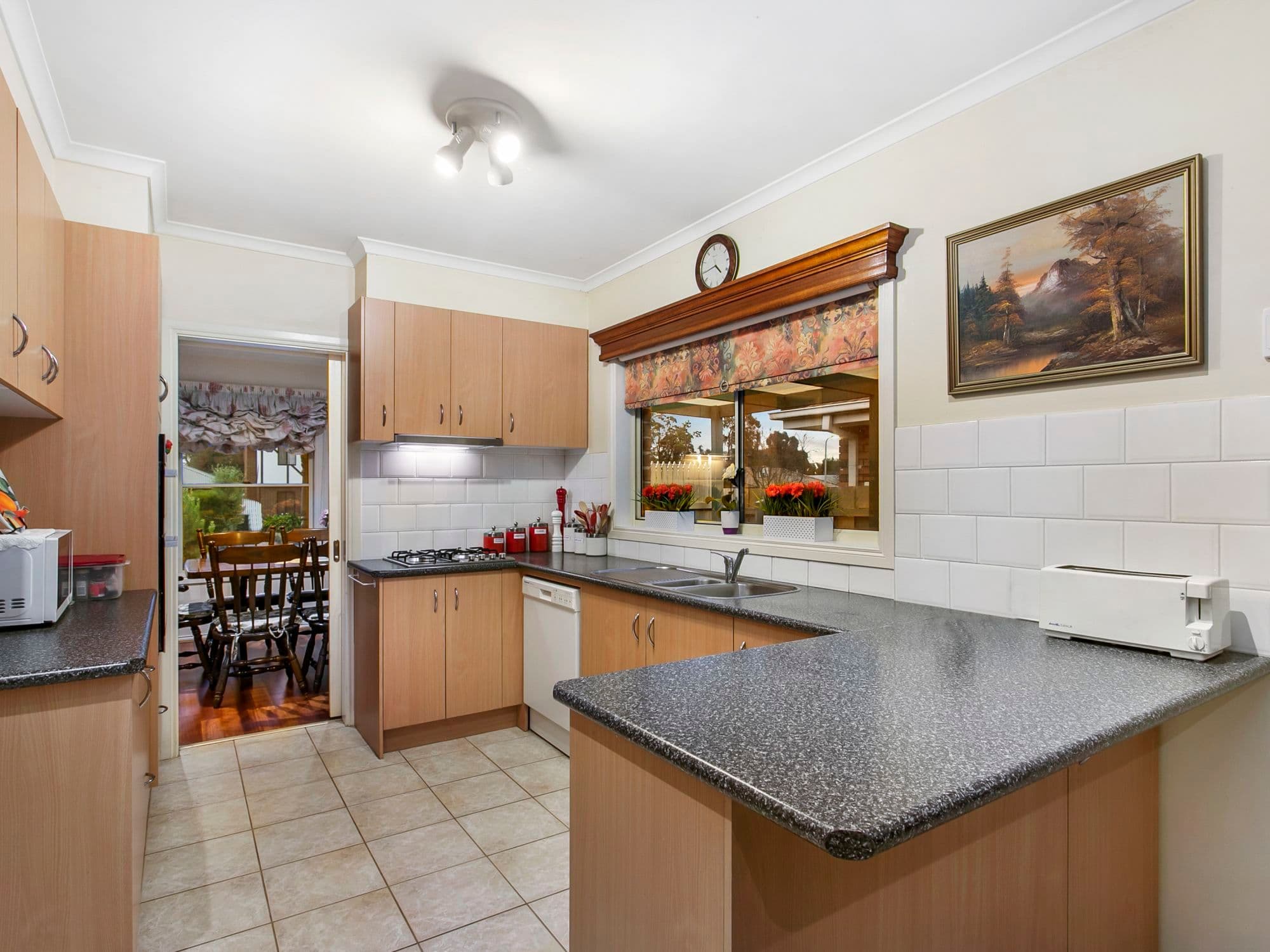 29 Willslie Crescent, Berwick VIC 3806, Berwick - Thumbnail 6