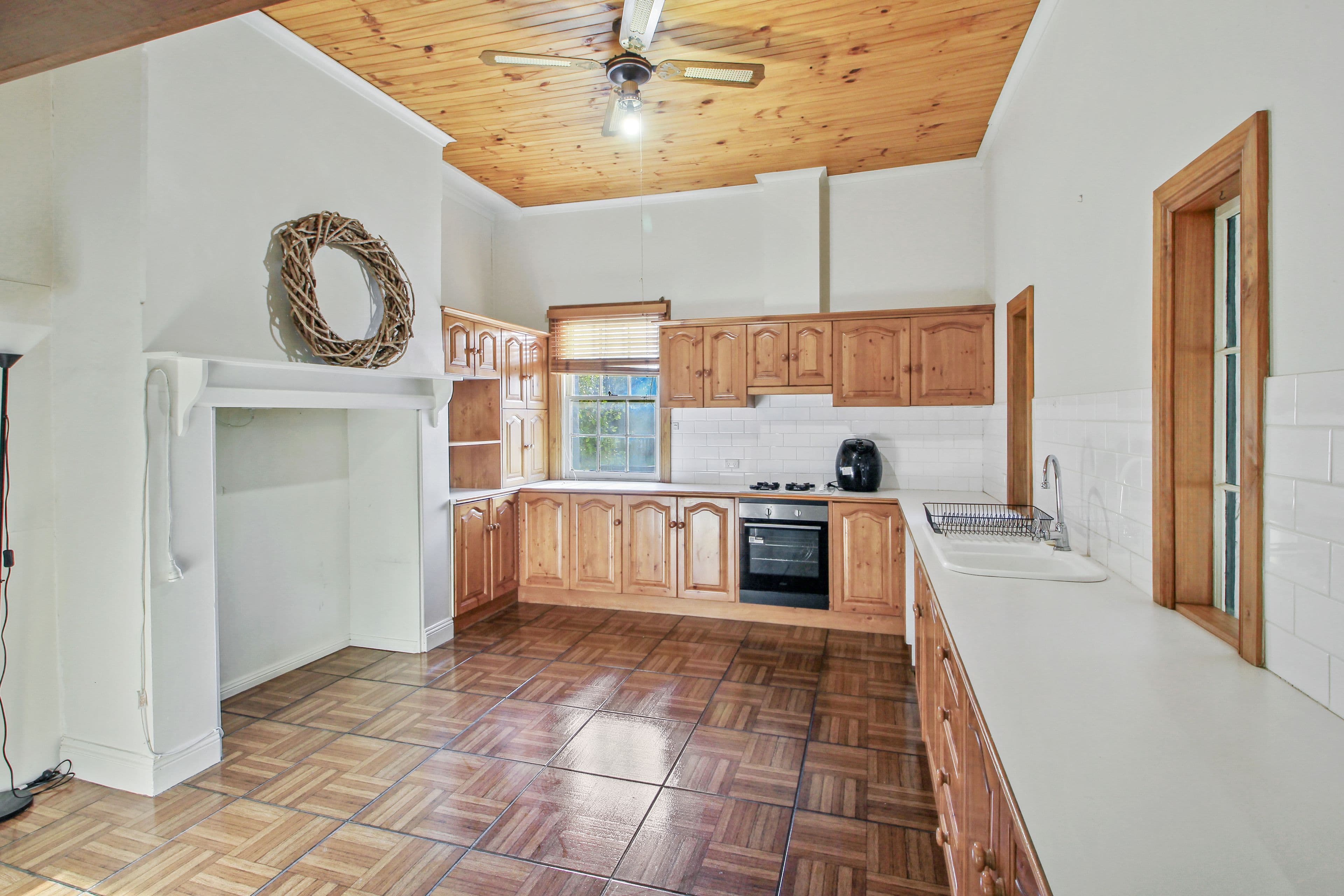 204 Twentyfirst Street, Renmark SA 5341, Renmark - Thumbnail 5