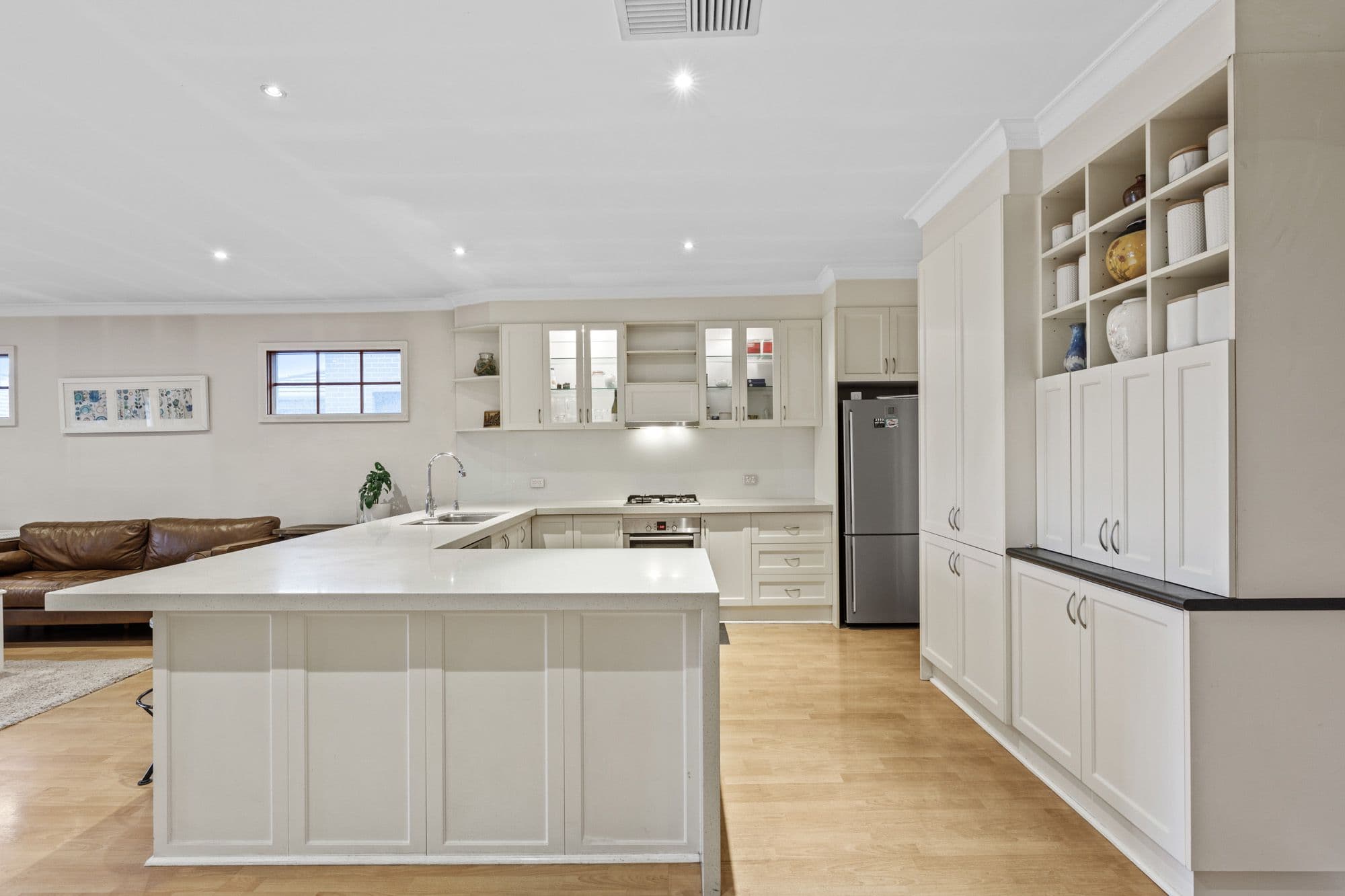 165 Highbury Road, Burwood VIC 3125, Burwood - Thumbnail 3