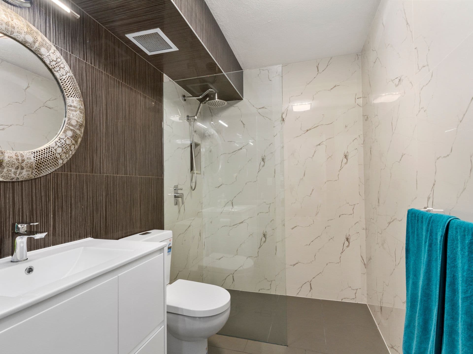 3 Marina Crescent, Hollywell QLD 4216, Hollywell - Thumbnail 7