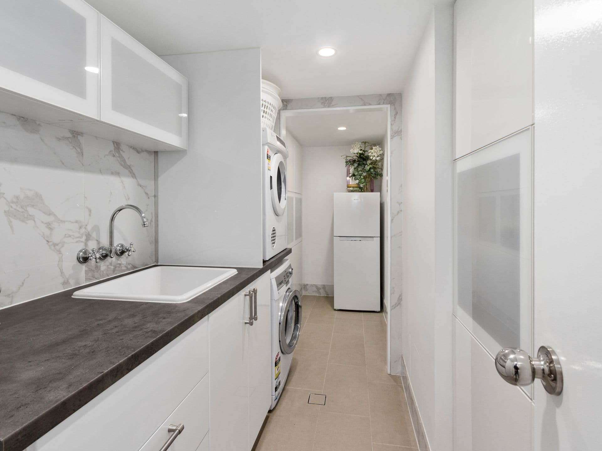 3 Marina Crescent, Hollywell QLD 4216, Hollywell - Thumbnail 8