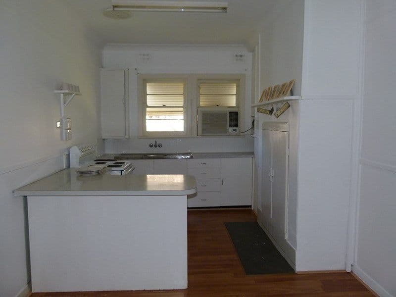 6 oxford Street, FORBES NSW 2871, Forbes - Thumbnail 3