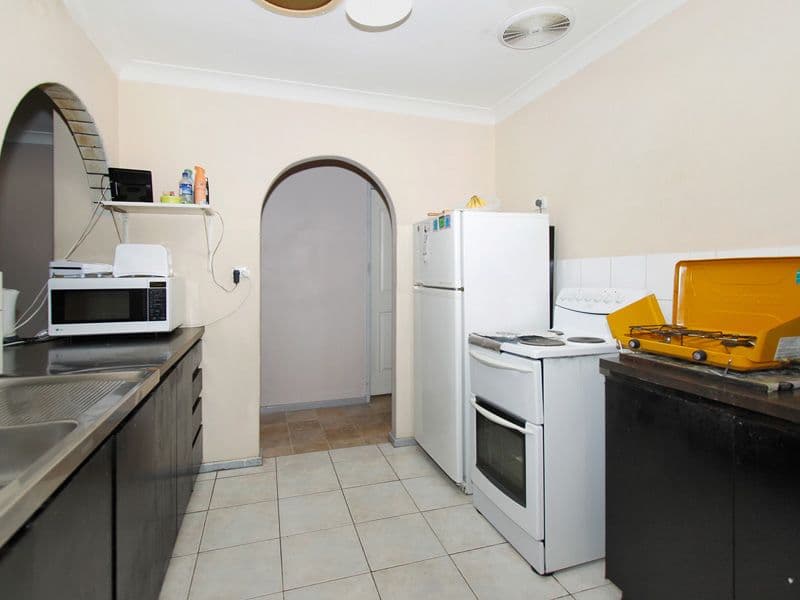 32 Bradshaw Street, Eden Hill WA 6054, Eden Hill - Thumbnail 2