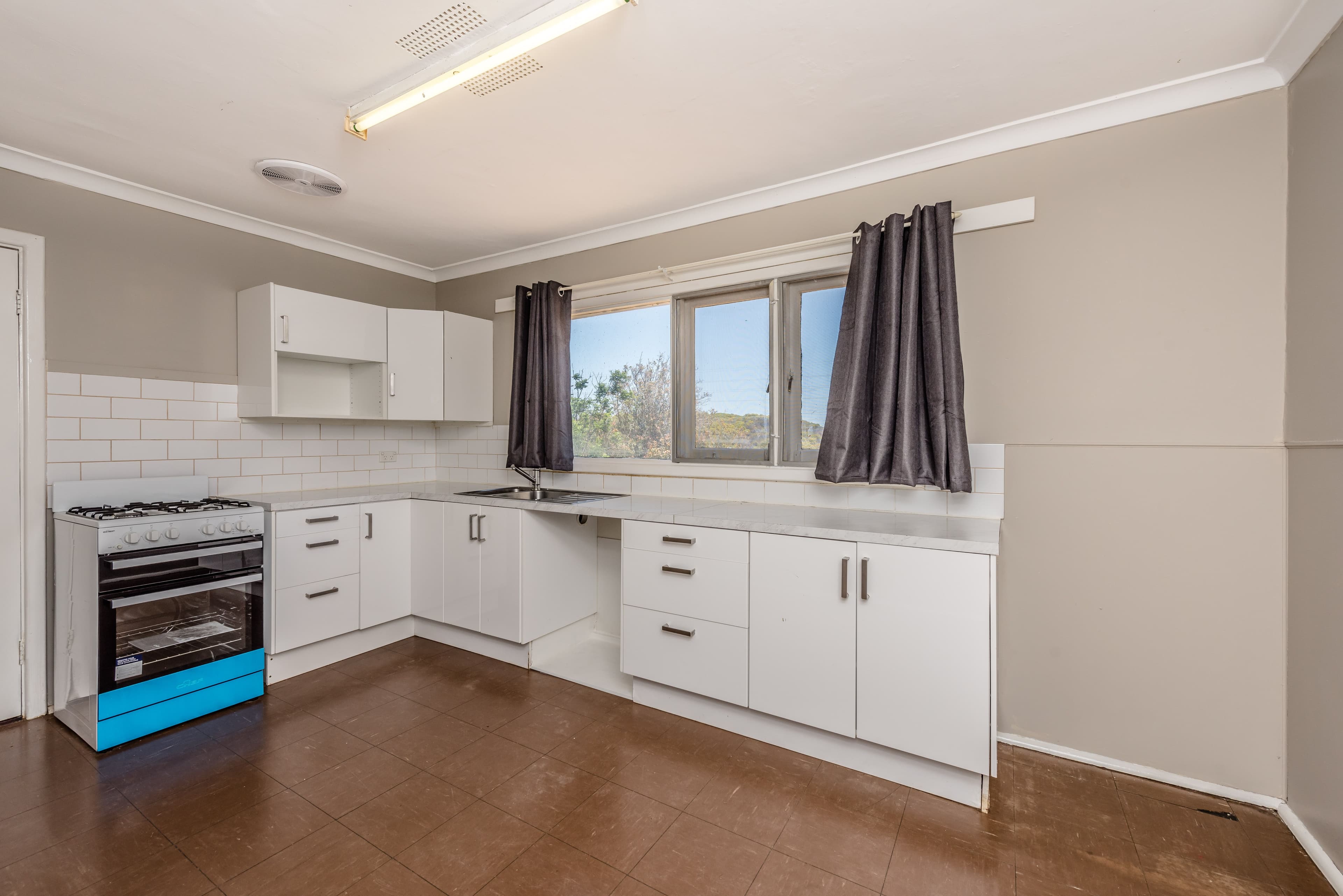 12 Abelia Street, Rangeway WA 6530, Rangeway - Thumbnail 2