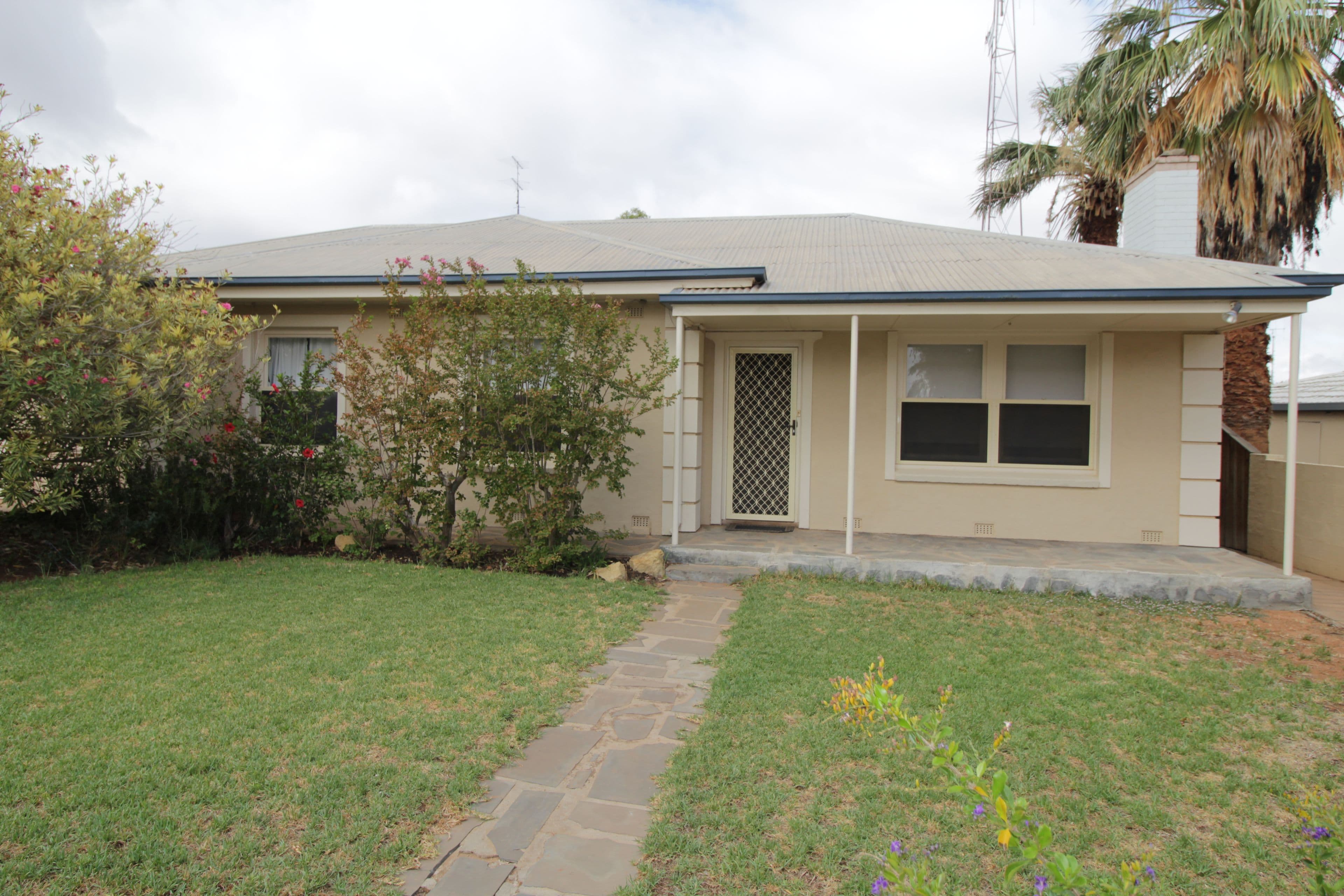 32 Lake Avenue, Barmera SA 5345, Barmera - Image 1