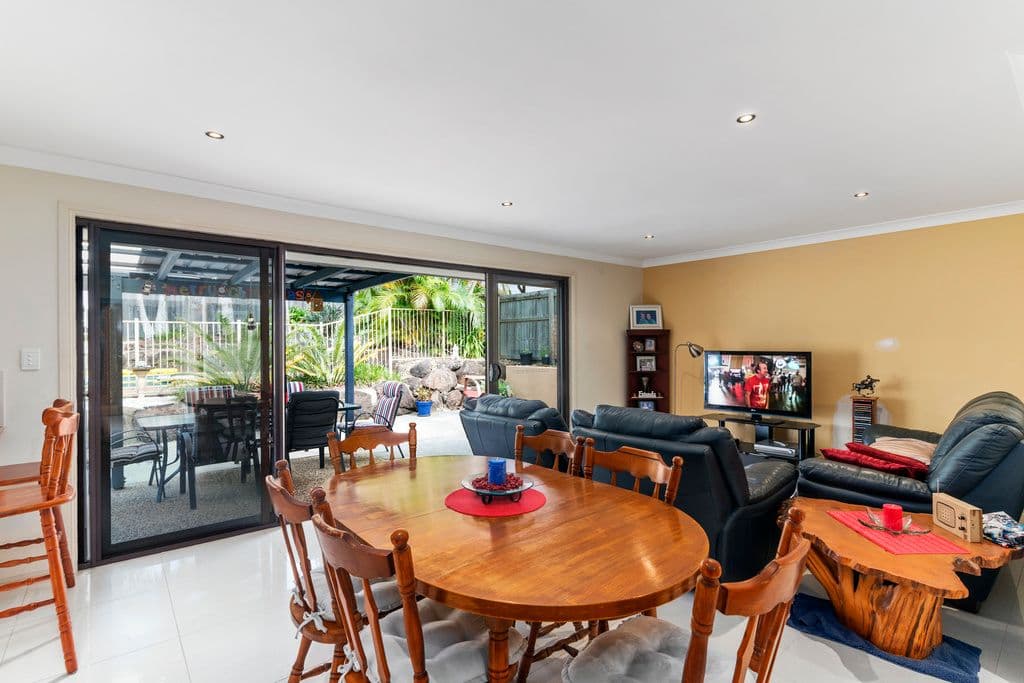 91 Clives Circuit, Currumbin Waters QLD 4223, Currumbin Waters - Thumbnail 2