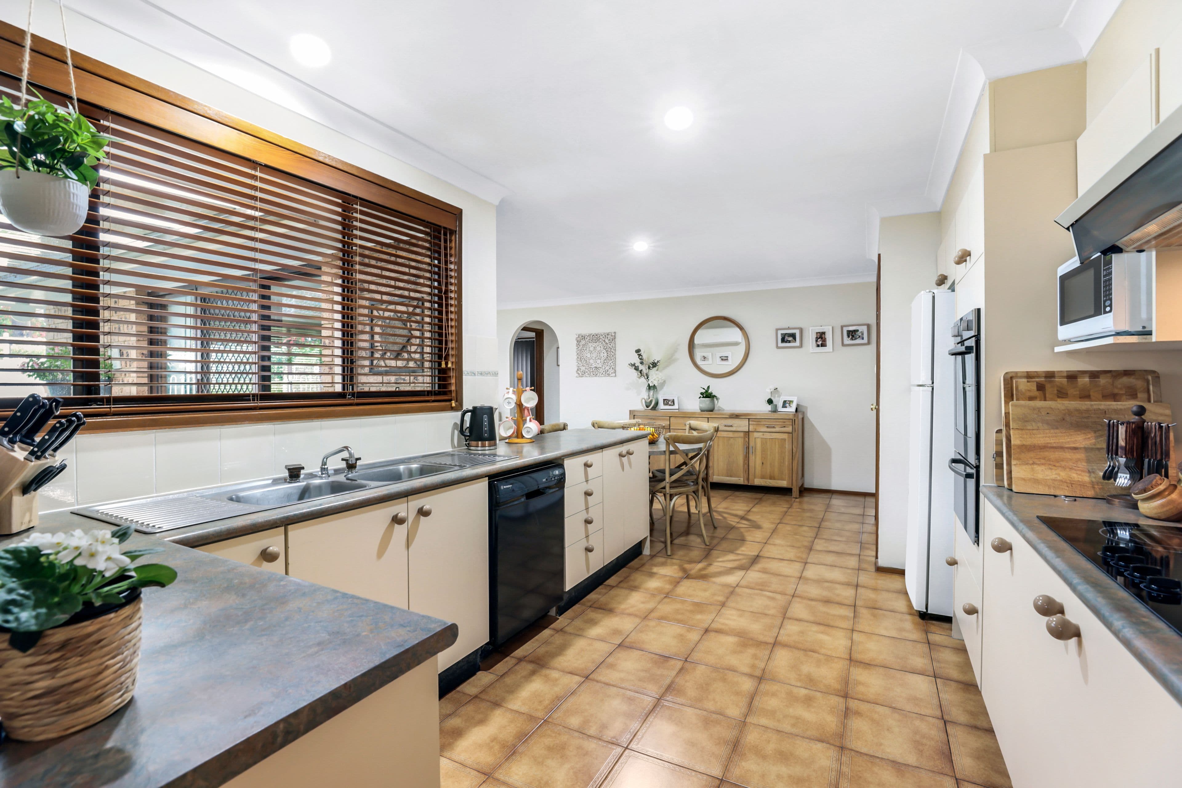 35 Primrose Circuit, Claremont Meadows NSW 2747, Claremont Meadows - Thumbnail 6