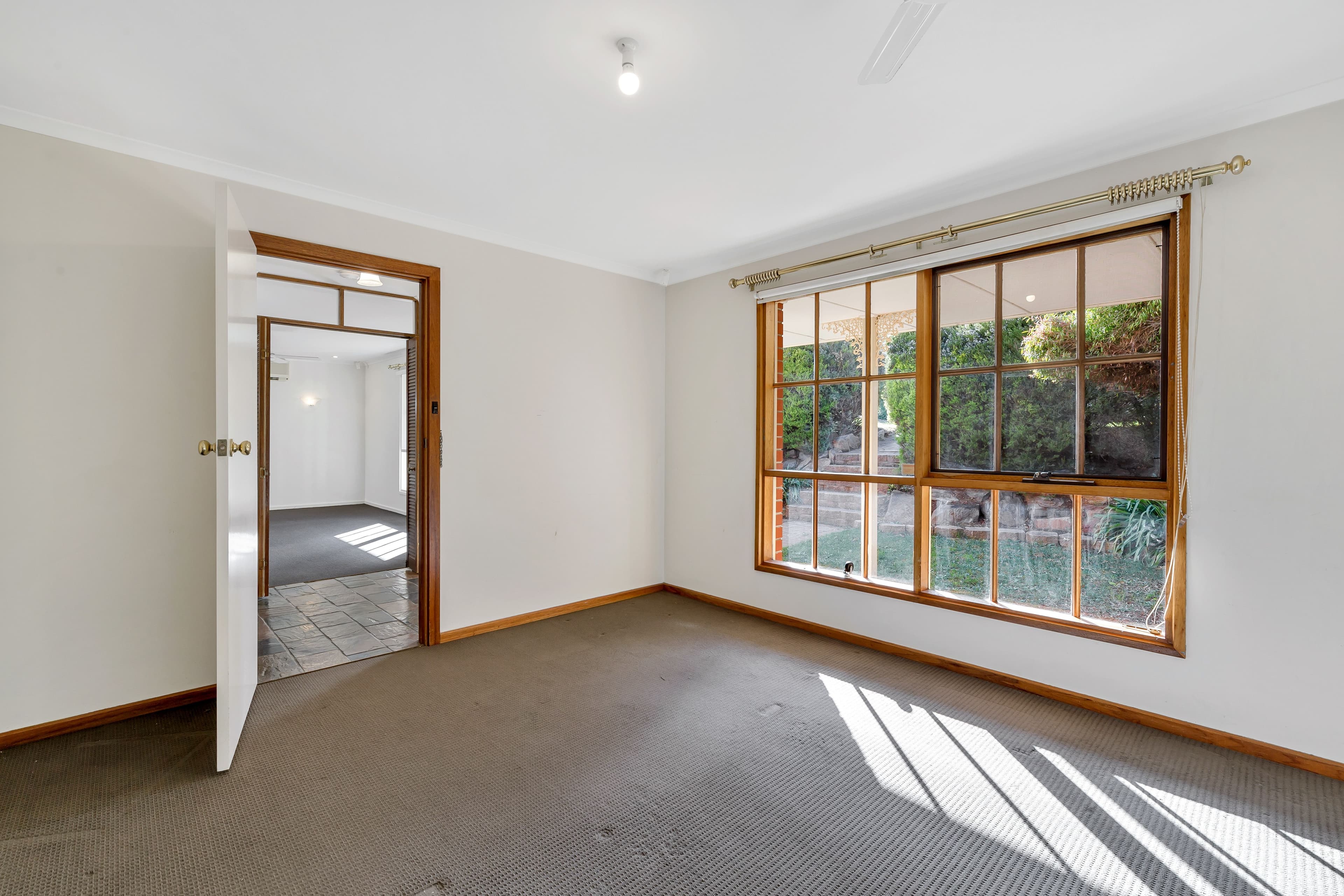 23 Coorabie Crescent, Hallett Cove SA 5158, Hallett Cove - Thumbnail 3