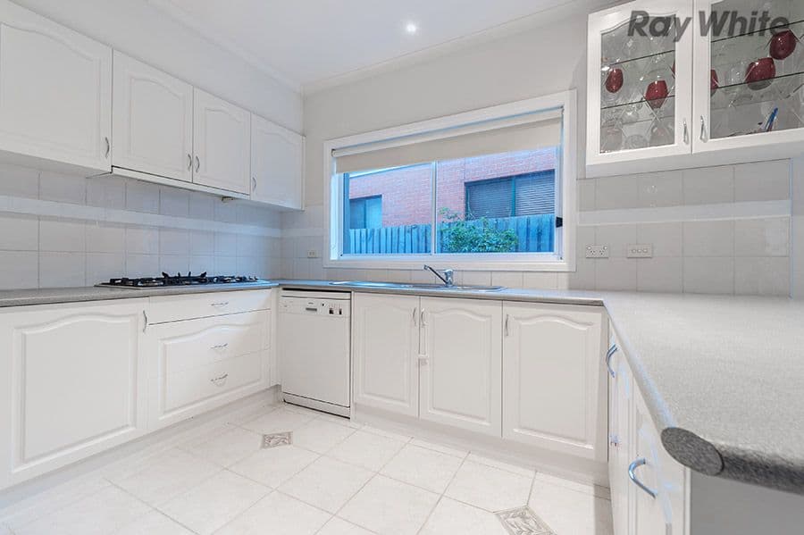 10 Roseberry Avenue, Keilor Downs VIC 3038, Keilor Downs - Thumbnail 3