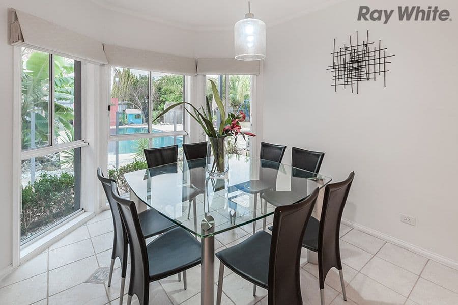 10 Roseberry Avenue, Keilor Downs VIC 3038, Keilor Downs - Thumbnail 4