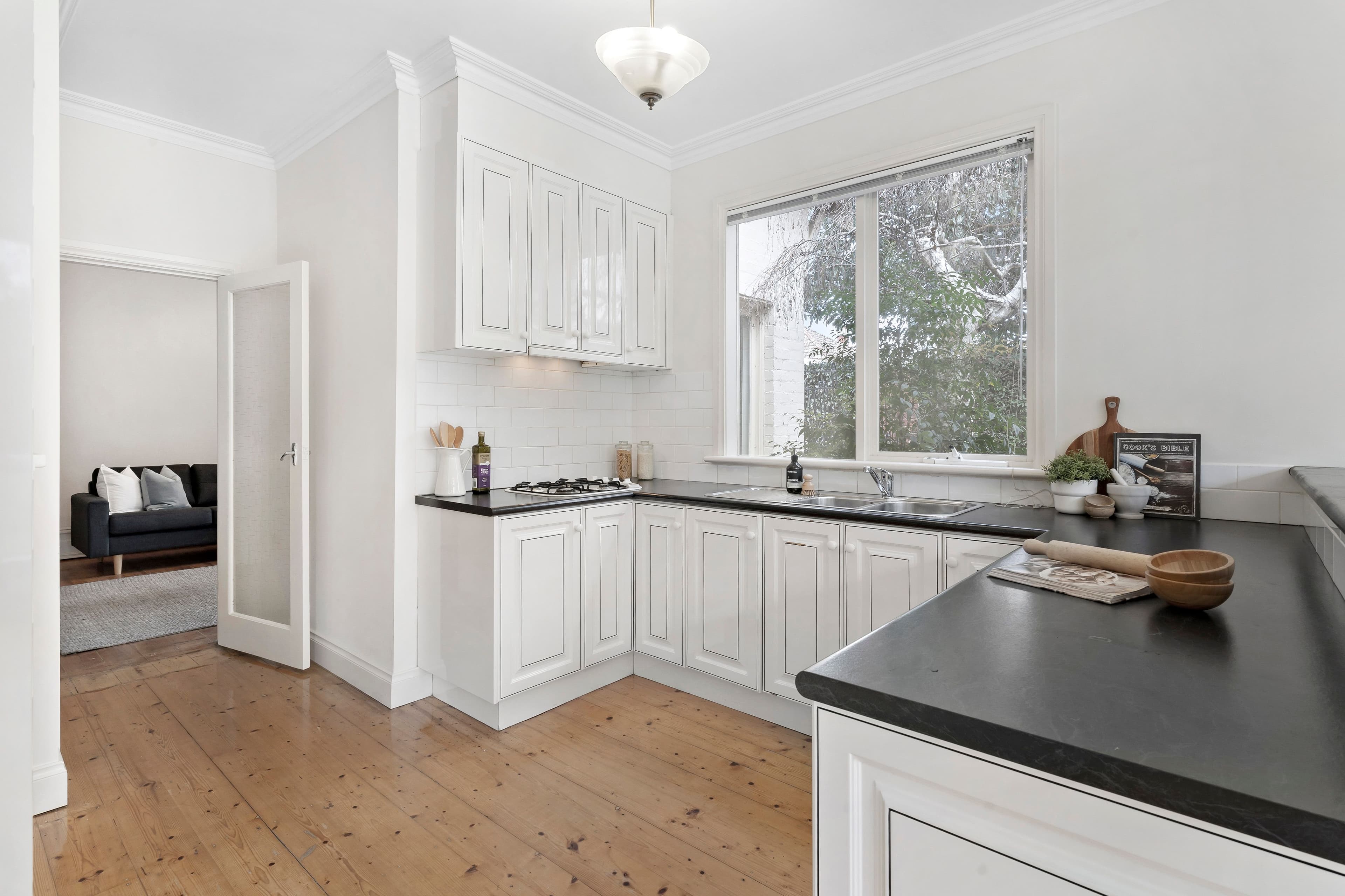 39 Norwood Crescent, Moonee Ponds VIC 3039, Moonee Ponds - Thumbnail 4